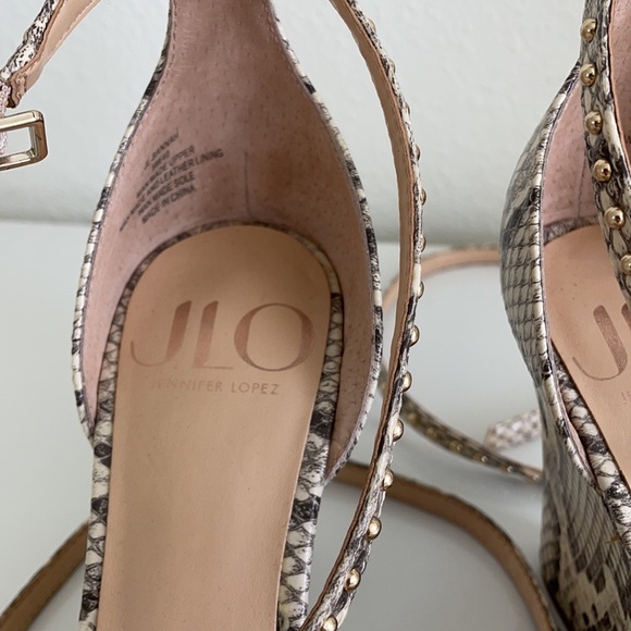 JLO Bannah Snakeskin Wedge Wrap Ankle Sandals - Picture 4 of 11